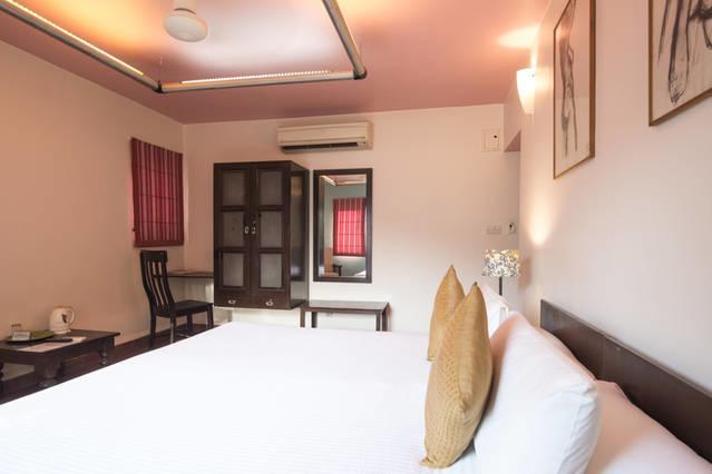 G 49 Bed & Breakfast 新德里 外观 照片