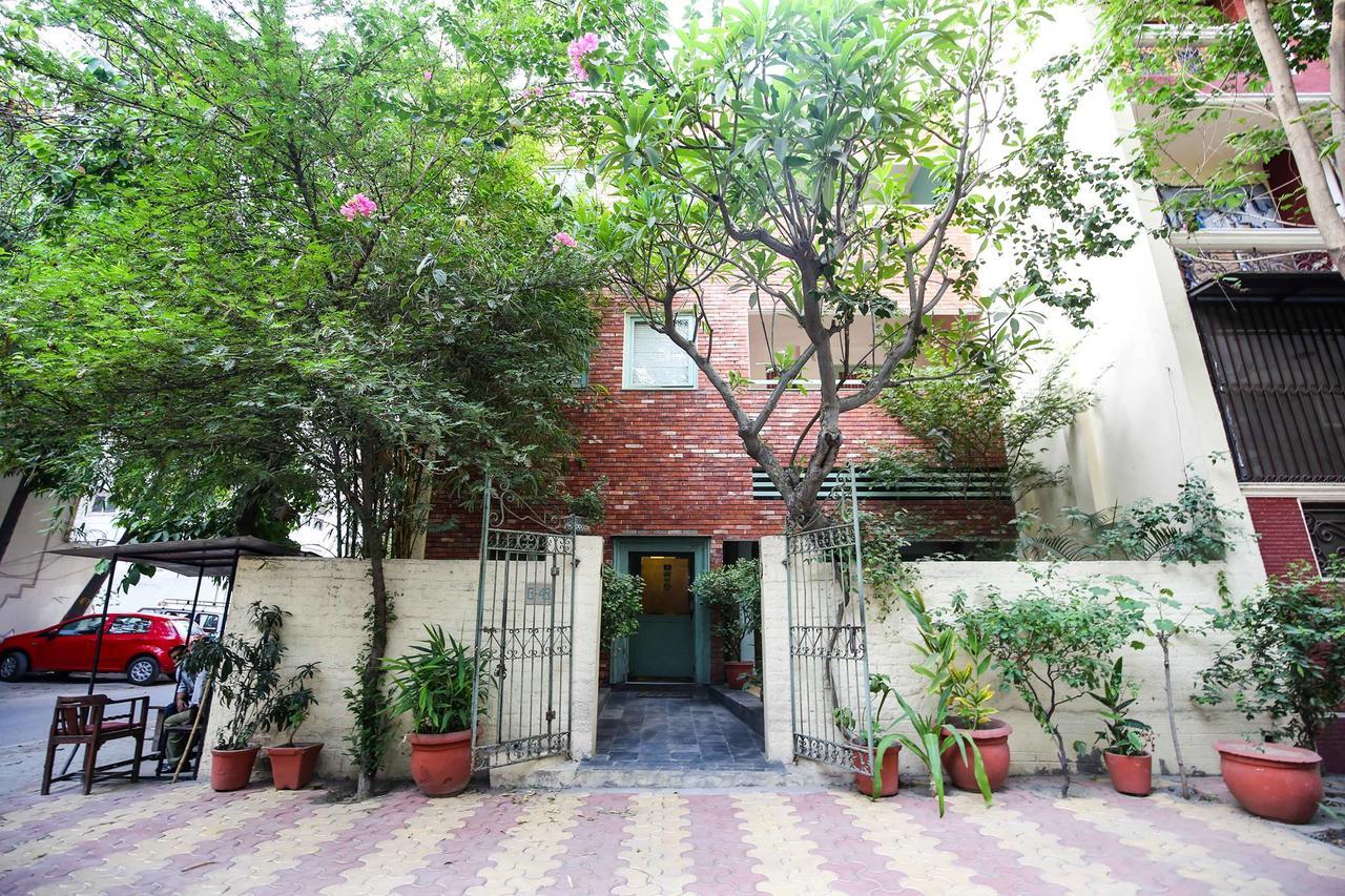 G 49 Bed & Breakfast 新德里 外观 照片
