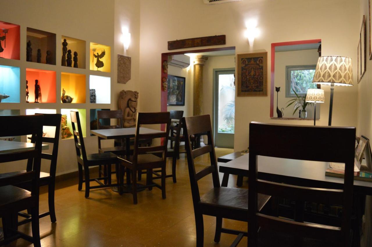 G 49 Bed & Breakfast 新德里 外观 照片